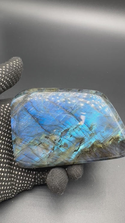 Labradorite flashy forme libre AAA 486g (Lot 5)