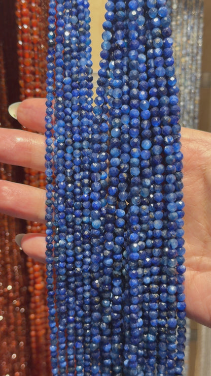 Fil de perles facettées Cyanite bleue