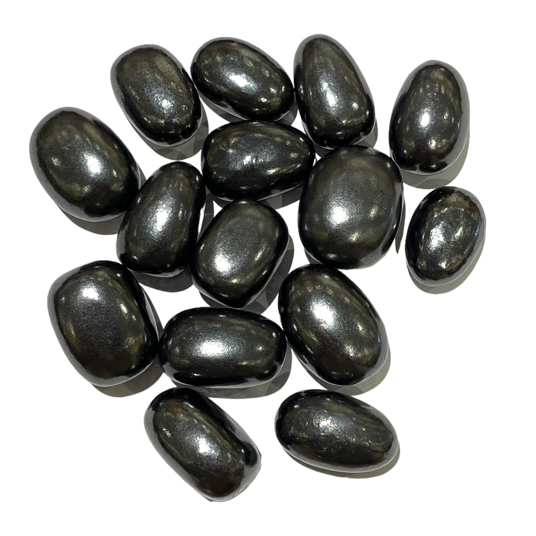 Stone rolled in shungite